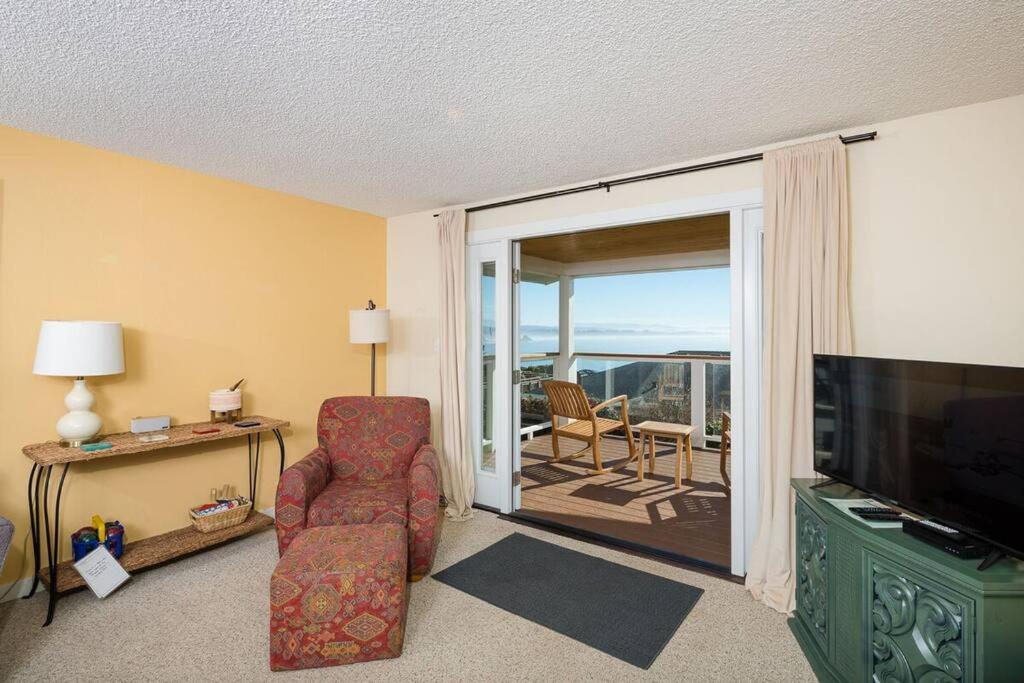 Ocean View Village Condo With Trails To Beaches ترينيداد المظهر الخارجي الصورة